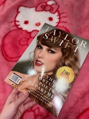 taylor swift magazine comes with poster